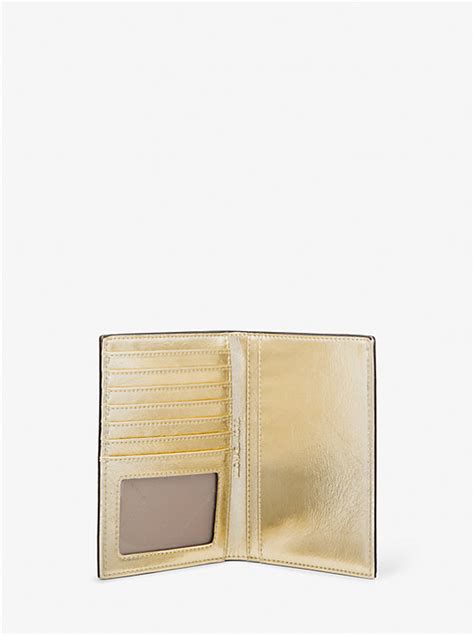 passhülle michael kors|Signature Logo Passport Case and Luggage Tag Gift .